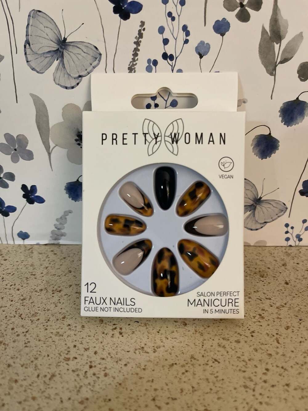 Pretty Woman 12 Count Almond Tortoiseshell Vegan Faux Press-On Nails